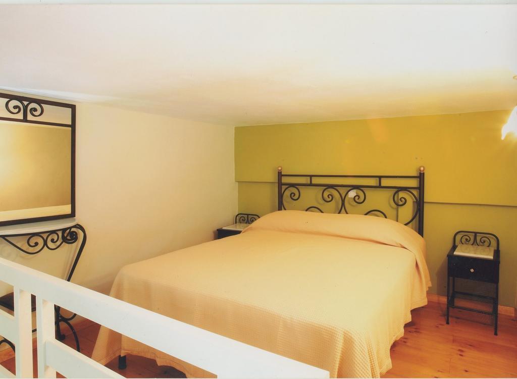 Melodia Apartment Tinos Room photo